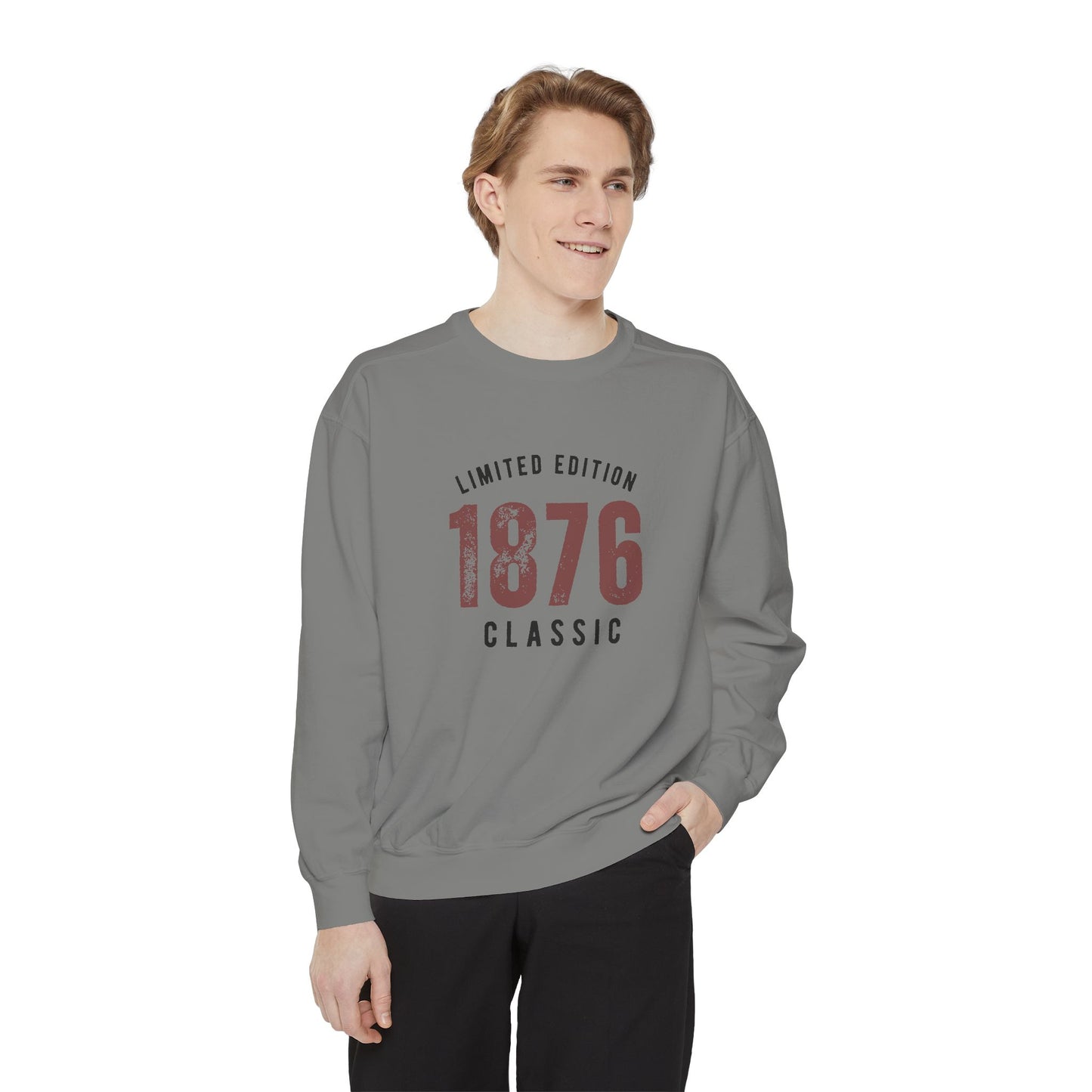 Limited Edition 1876 Classic Unisex College Crewneck Sweatshirt | Vintage College Retro Graphic Pullover