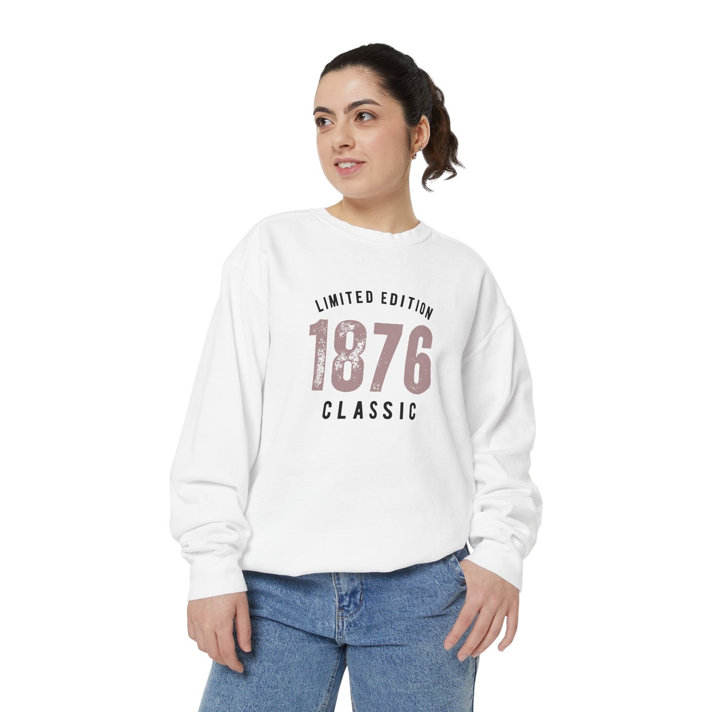 Limited Edition 1876 Classic Unisex College Crewneck Sweatshirt | Vintage College Retro Graphic Pullover