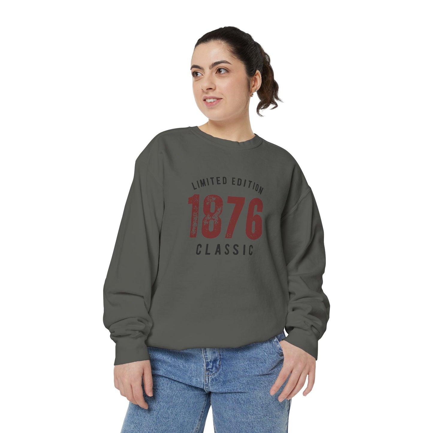 Limited Edition 1876 Classic Unisex College Crewneck Sweatshirt | Vintage College Retro Graphic Pullover