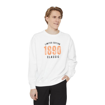 Limited Edition 1890 Classic Unisex Crewneck Sweatshirt | Vintage Retro Graphic Pullover