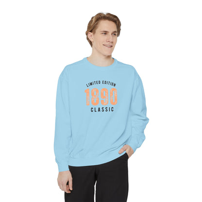 Limited Edition 1890 Classic Unisex Crewneck Sweatshirt | Vintage Retro Graphic Pullover