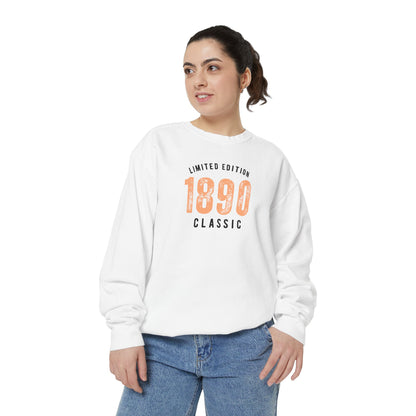 Limited Edition 1890 Classic Unisex Crewneck Sweatshirt | Vintage Retro Graphic Pullover