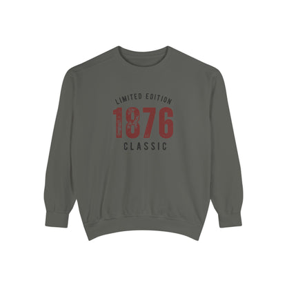 Limited Edition 1876 Classic Unisex College Crewneck Sweatshirt | Vintage College Retro Graphic Pullover
